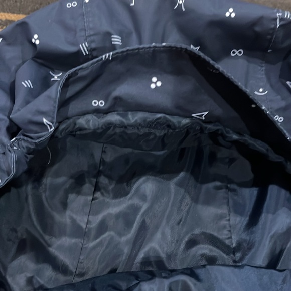 Womens North Face jacket - Picture 4 of 9